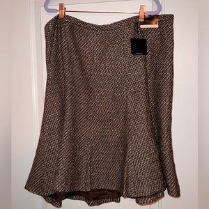 Tweed like fabric satin lined skirt